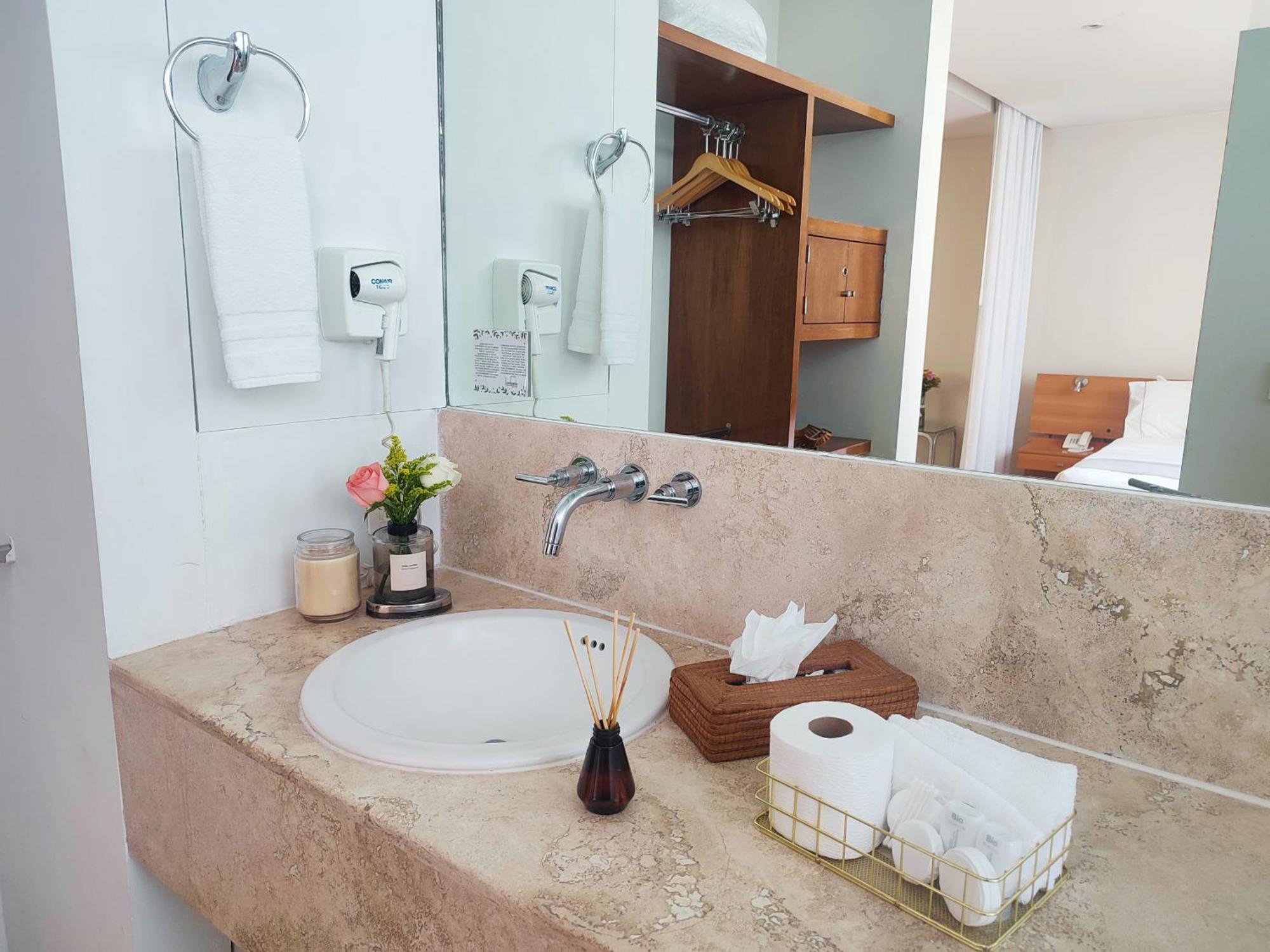 Lombardo Suites Ciudad de México Exteriér fotografie